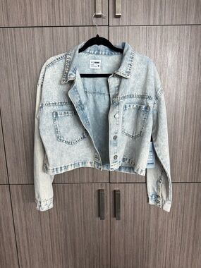 Ci Sono Light Wash Cropped Jean Jacket